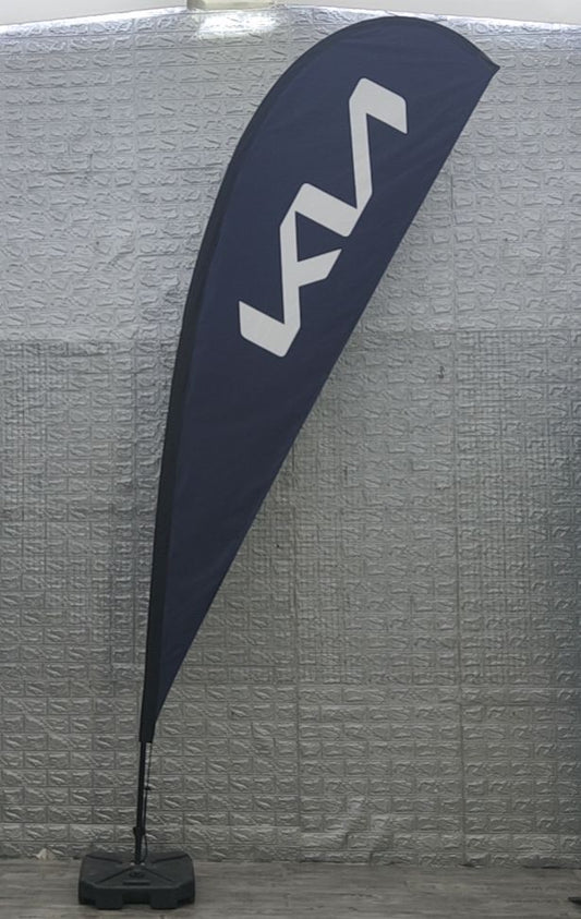 How Teardrop Banner Flags Can Benefit Vehicle Companies and Auto Part Sellers